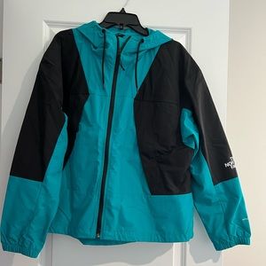 NWOT NorthFace Wind Breaker